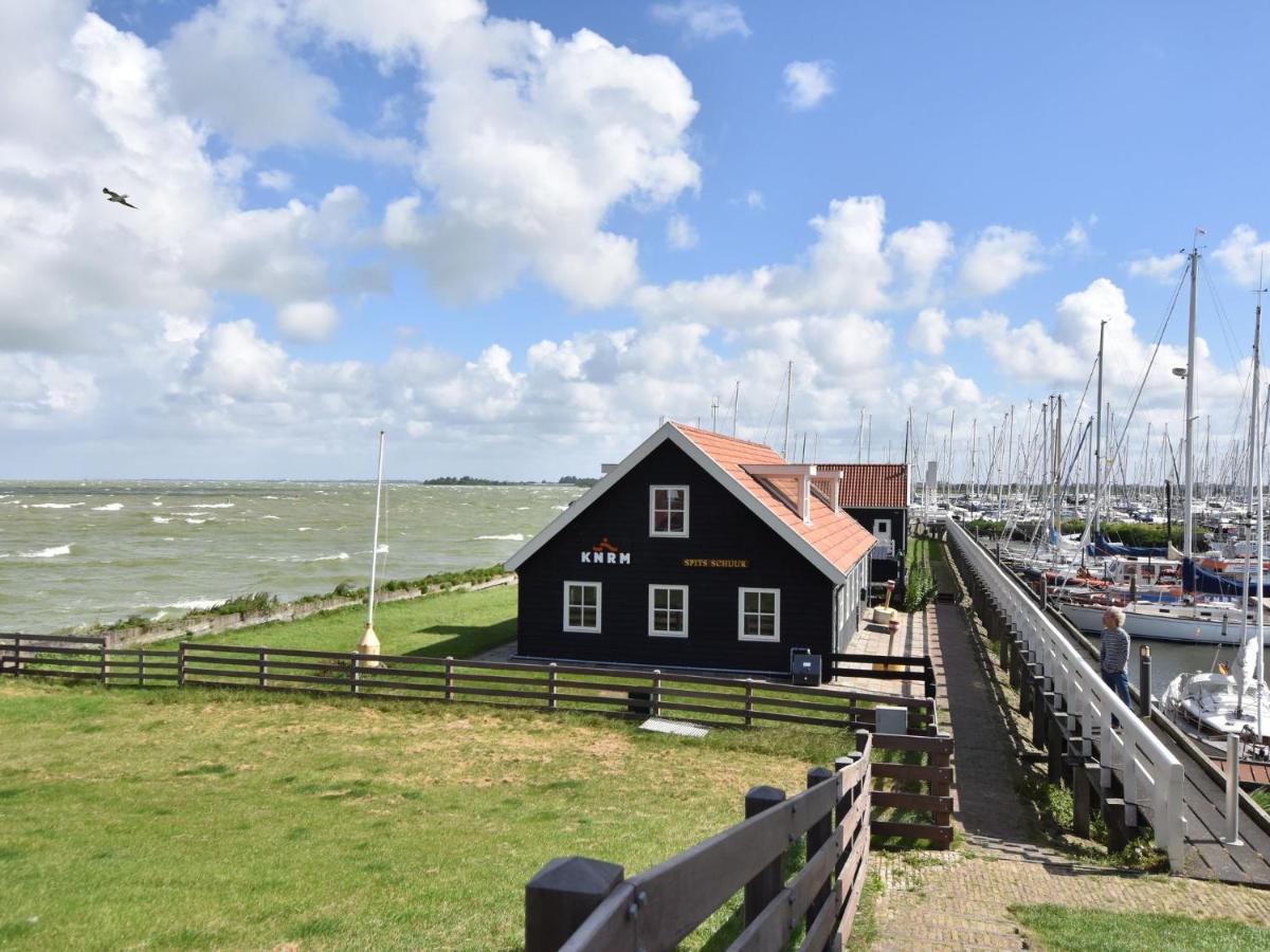 Lovely Holiday Home In Hindeloopen Exterior foto